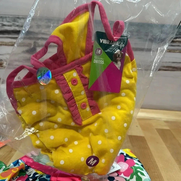 Vibrant life dog dress Medium nwt - Picture 4 of 4